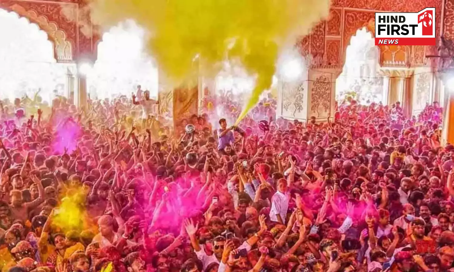 बरसाना की लठमार से मणिपुर की याओसांग होली तक, जानिए भारत में होली को मनाने के अनोखे तरीके बरसाना की लठमार से मणिपुर की याओसांग होली तक, जानिए भारत में होली को मनाने के अनोखे तरीके