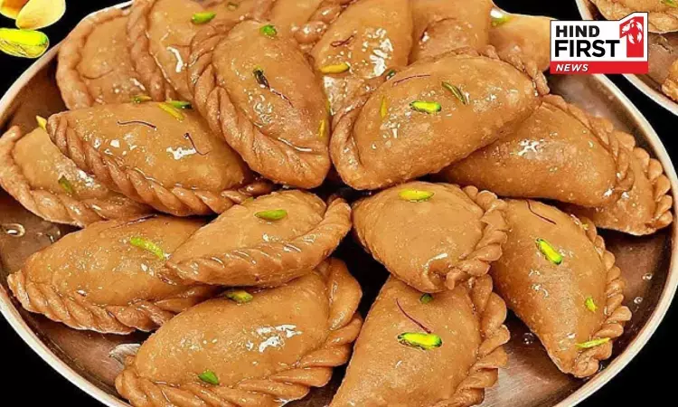 Holi Recipe: घर में इन आसान तरीकों से तैयार करें स्वादिष्ट मावा गुझिया, जानिए रेसिपी