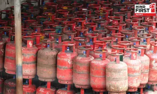 LPG Crisis: एलपीजी संकट के बीच यूपी के सपा नेता के आवास से 55 सिलेंडर जब्त