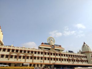Vadnagar to Varanasi