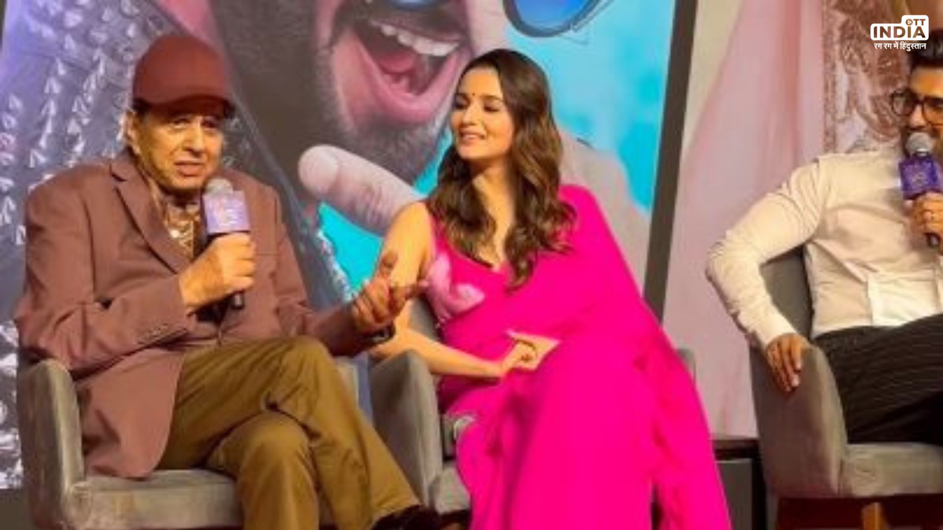 Shabana Azmi के साथ Kissing scene पर पहली बार बोले Dharmendra, कहा ‘ये तो मेरे दाएं हाथ का खेल था’ Shabana Azmi के साथ Kissing scene पर पहली बार बोले Dharmendra, कहा ‘ये तो मेरे दाएं हाथ का खेल था’