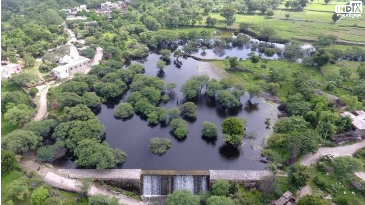 Piplantri Village: राजस्थान का एक ऐसा गाँव जहां बेटी पैदा होने पर लगाये जाते हैं 111 पौधे, और भी है बहुत कुछ Piplantri Village: राजस्थान का एक ऐसा गाँव जहां बेटी पैदा होने पर लगाये जाते हैं 111 पौधे, और भी है बहुत कुछ