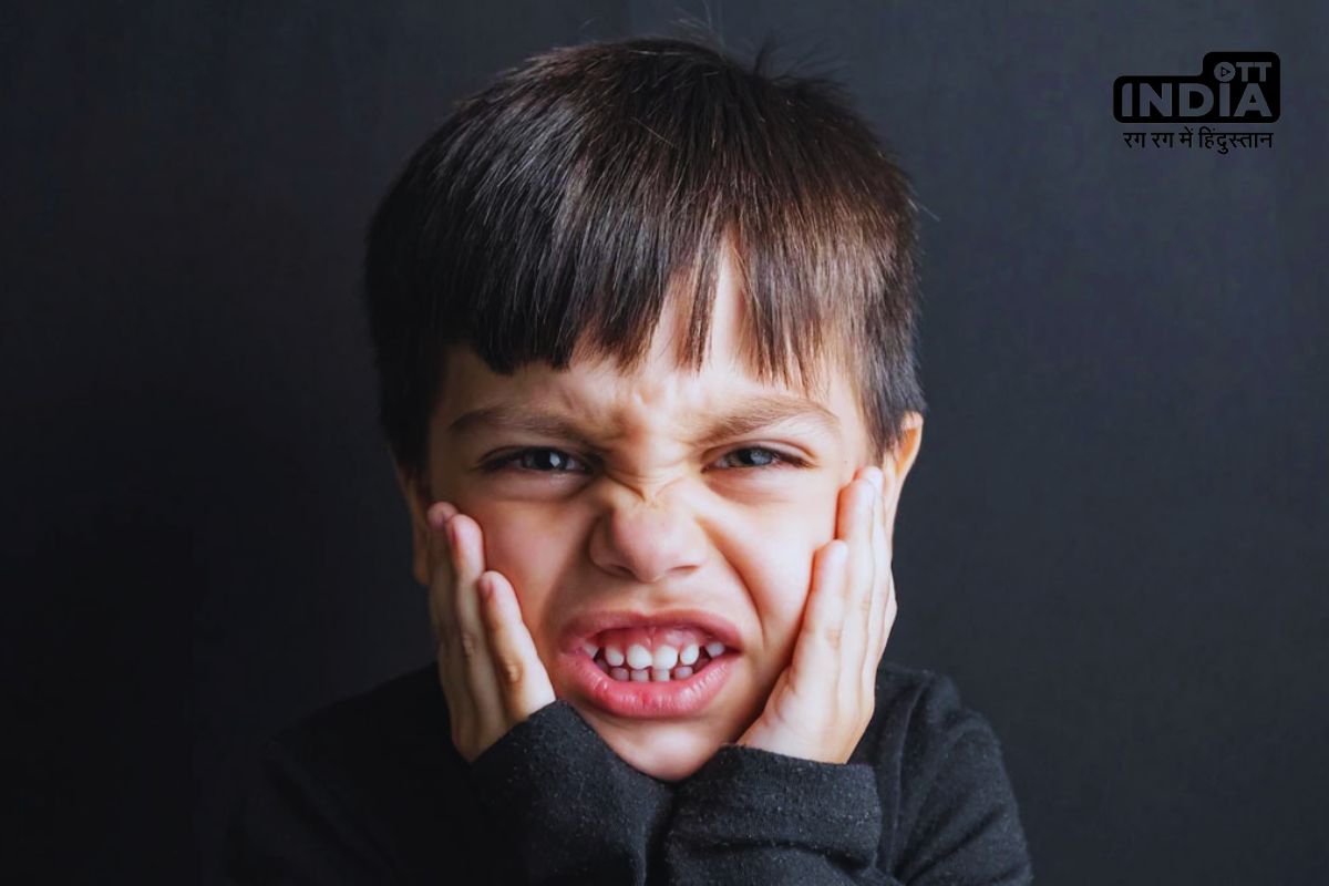Parenting Tips for Child: क्या आपके बच्चे में भी बढ़ने लगी है चिड़चिड़ेपन की आदत, तो ऐसे करें सुधार Parenting Tips for Child: क्या आपके बच्चे में भी बढ़ने लगी है चिड़चिड़ेपन की आदत, तो ऐसे करें सुधार