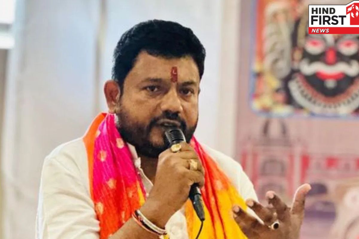 बीजेपी नेता ने दिया अनोखा सुझाव, कहा- गरबा पंडाल में सभी श्रद्धालुओं को पिलाया जाए गौ मूत्र बीजेपी नेता ने दिया अनोखा सुझाव, कहा- गरबा पंडाल में सभी श्रद्धालुओं को पिलाया जाए गौ मूत्र