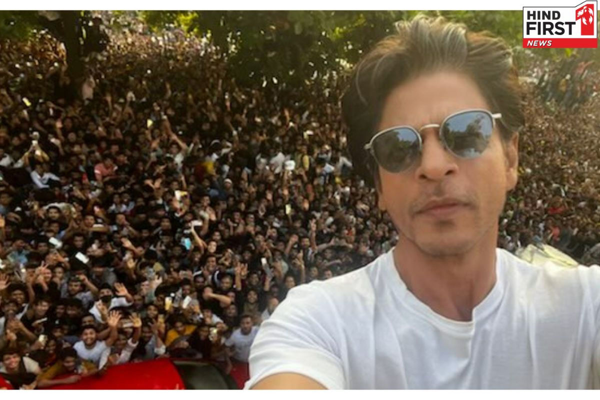 Shahrukh Khan Birthday Party: शाहरुख खान के बर्थडे पर गौरी खान ने होस्ट की ग्रैंड पार्टी, दुल्हन की तरह सजा मन्नत Shahrukh Khan Birthday Party: शाहरुख खान के बर्थडे पर गौरी खान ने होस्ट की ग्रैंड पार्टी, दुल्हन की तरह सजा मन्नत