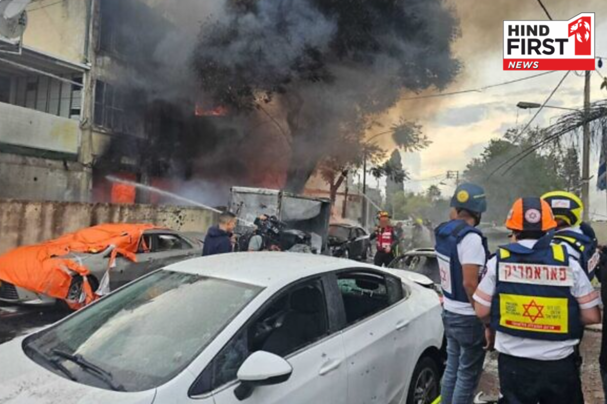 हिजबुल्लाह का इजरायल पर बड़ा हमला: 165 से ज्यादा मिसाइलें दागीं, कई लोग घायल हिजबुल्लाह का इजरायल पर बड़ा हमला: 165 से ज्यादा मिसाइलें दागीं, कई लोग घायल