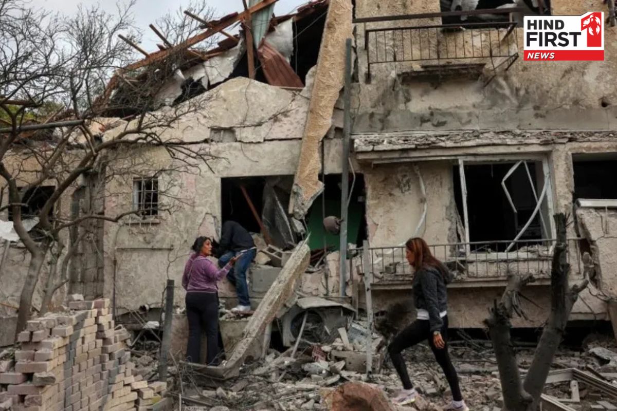 हिजबुल्लाह का इजरायल पर भीषण हमला, 340 मिसाइलों से दहला तेल अवीव, अश्दोद नौसैनिक अड्डा निशाने पर हिजबुल्लाह का इजरायल पर भीषण हमला, 340 मिसाइलों से दहला तेल अवीव, अश्दोद नौसैनिक अड्डा निशाने पर