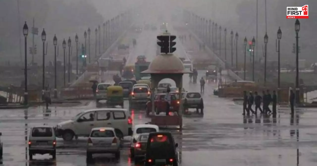 दिल्ली-NCR में कोहरे के बीच सुबह हल्की बारिश, बढ़ी ठंड, जानें कैसा रहेगा इस हफ्ते मौसम