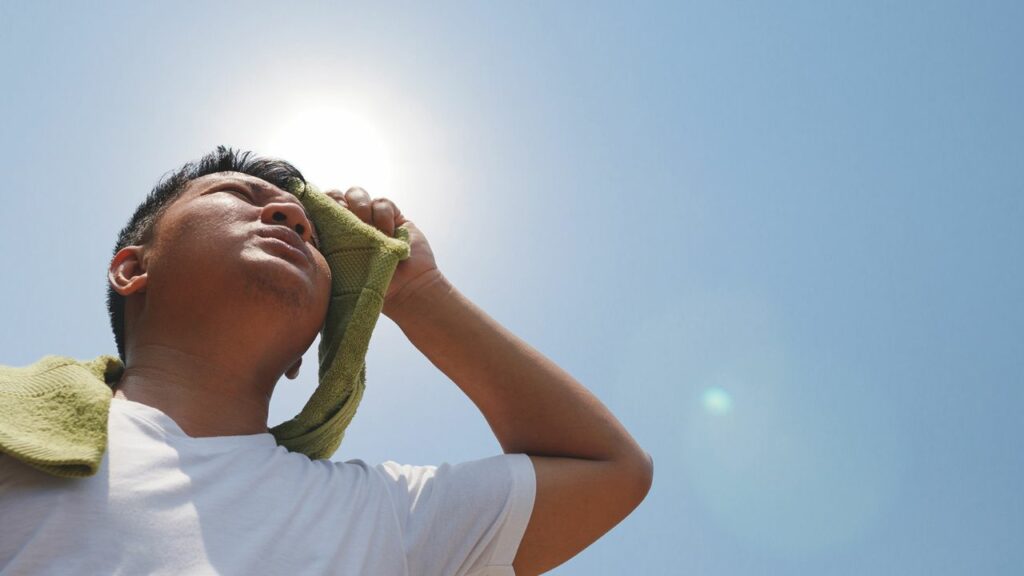Tips to Prevent Heatstroke: गर्मियां हो रही हैं शुरू, जानें हीट स्ट्रोक से बचने के सात उपाय