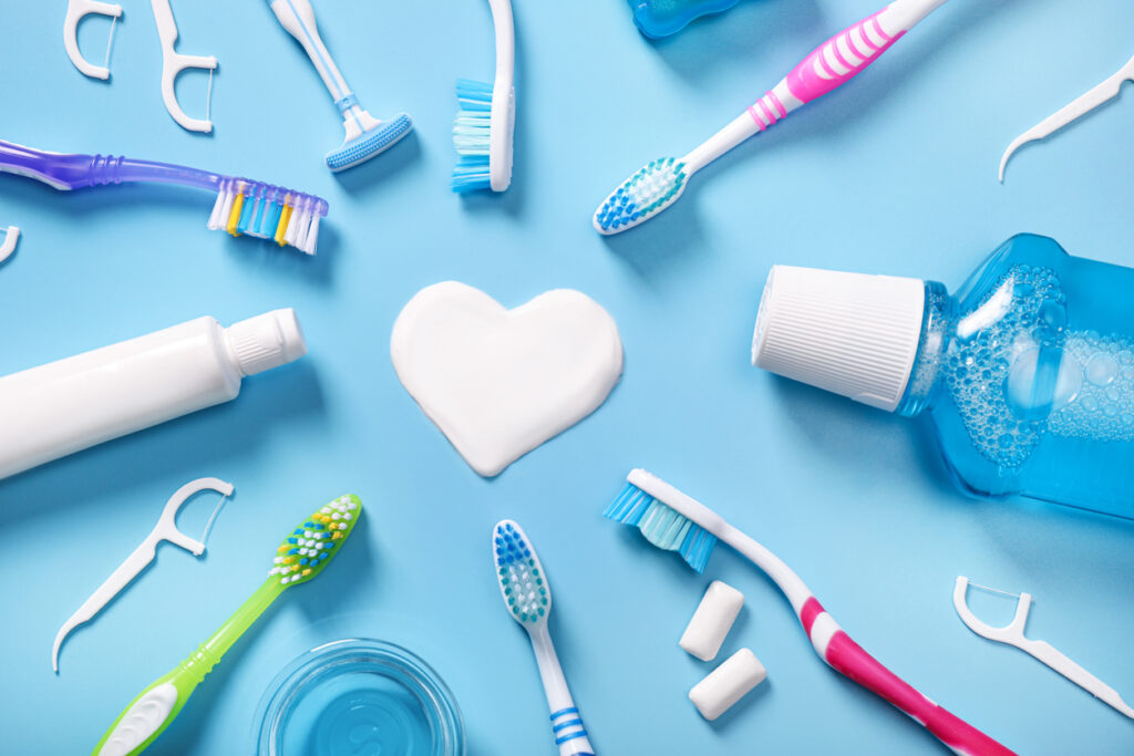 Toothbrush Side Effects: बीमारी से ठीक होने के बाद तुरंत बदल दें अपना टूथब्रश, जानिए इसका कारण   