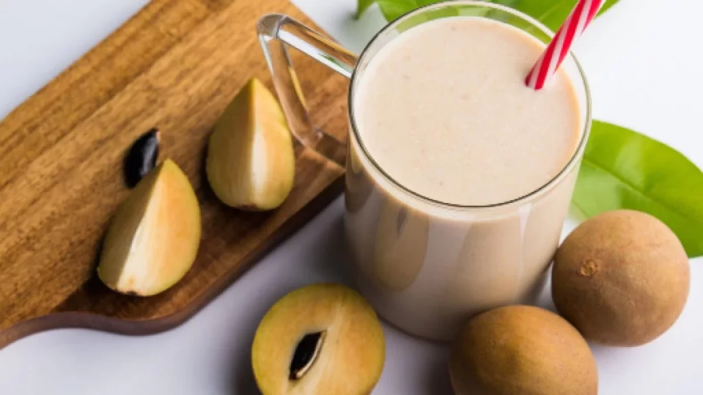 Chikoo Benefits: गर्मियों में चीकू का सेवन शरीर को रखता है ठंडा, जानिए अन्य फायदे   