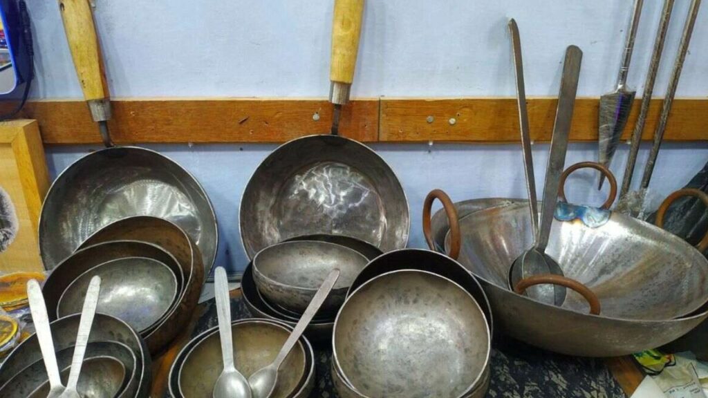 Akshay Tritiya 2025: अक्षय तृतीया पर भूलकर भी घर में ना लाएं ये चीजें, वरना होगा नुकसान