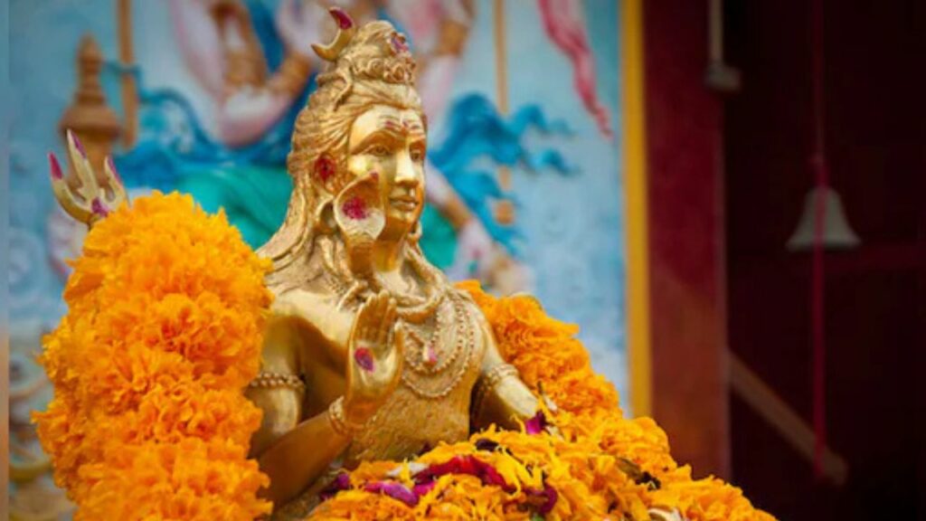 April Masik Shivratri 2025: आज है मासिक शिवरात्रि, ऐसे करें महादेव को प्रसन्न 