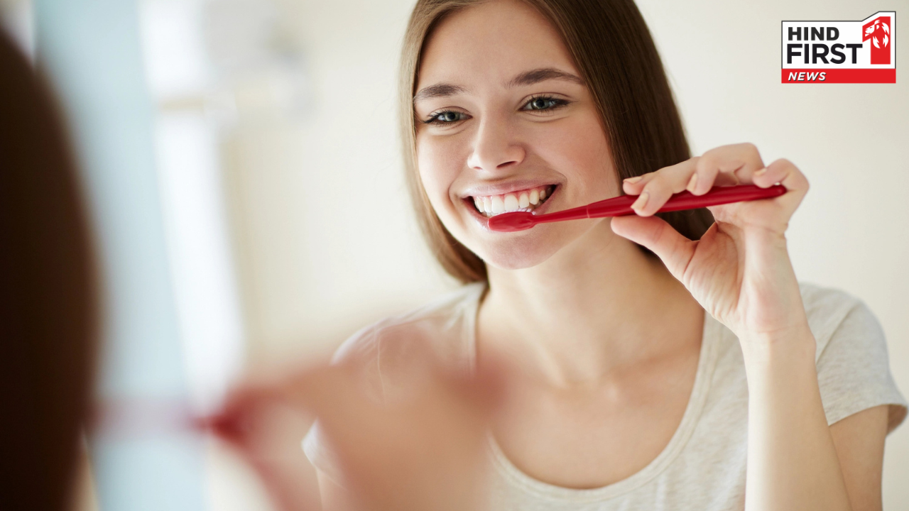 दांतों को ठीक से ब्रश न करने से होती हैं यह 5 बीमारियां, जानें कैसे बचें इनसे दांतों को ठीक से ब्रश न करने से होती हैं यह 5 बीमारियां, जानें कैसे बचें इनसे