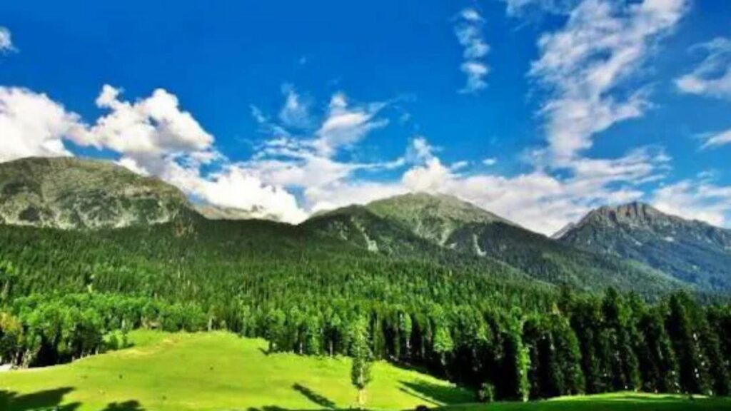  Baisaran Valley: भारत का मिनी स्विट्जरलैंड है बैसरन वैली, पहलगाम से 5 किमी दूर है यह घाटी 