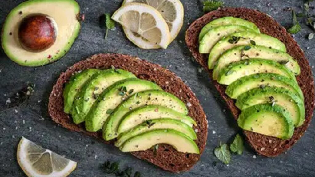   Avocado Benefits: 'An Apple a Day' हुआ पुराना, अब 'An Avocado a Day' का है जमाना 