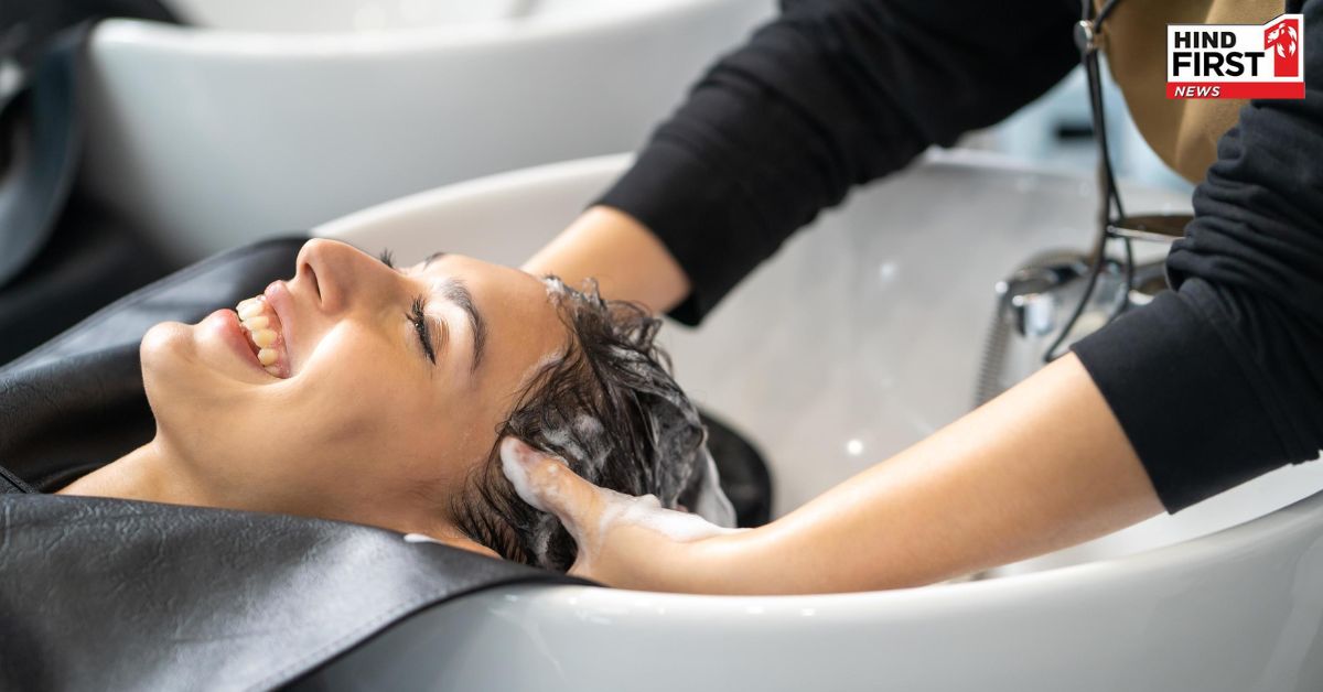 अगर माइल्ड शैम्पू से बाल धोने के बाद भी नहीं रुक रहा हेयरफॉल, अपनाएं ये टिप्स अगर माइल्ड शैम्पू से बाल धोने के बाद भी नहीं रुक रहा हेयरफॉल, अपनाएं ये टिप्स