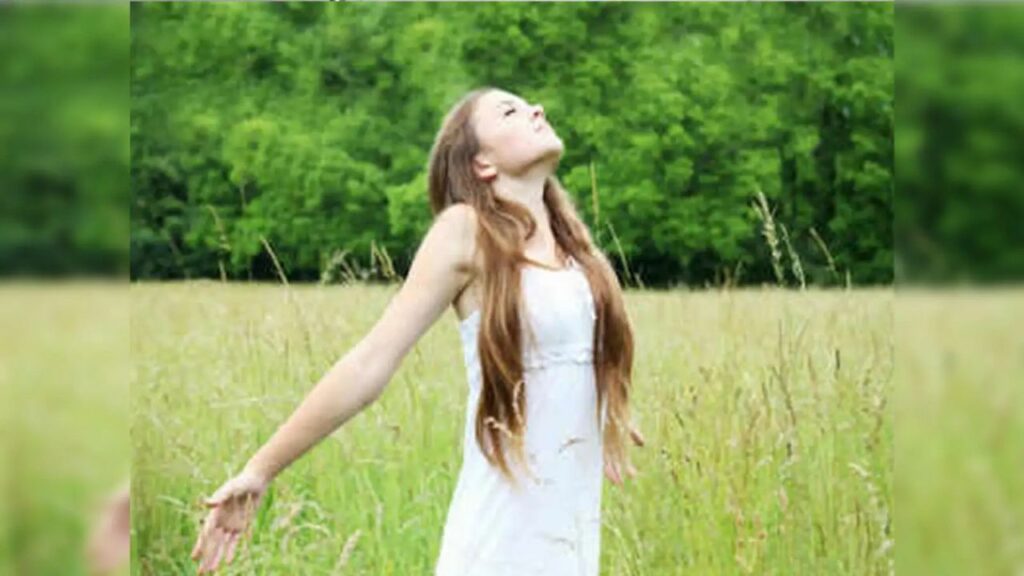   Bad breath remedies: मुंह की बदबू से हैं परेशान तो अपनाए ये 5 असरदार घरेलू उपाय 