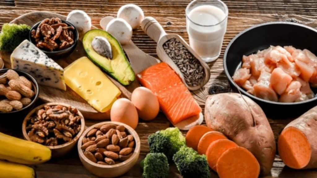 Biotin Foods: क्या है बायोटिन फूड्स, कैसे यह हमारे बालों को देता है पोषण? जानें सबकुछ   