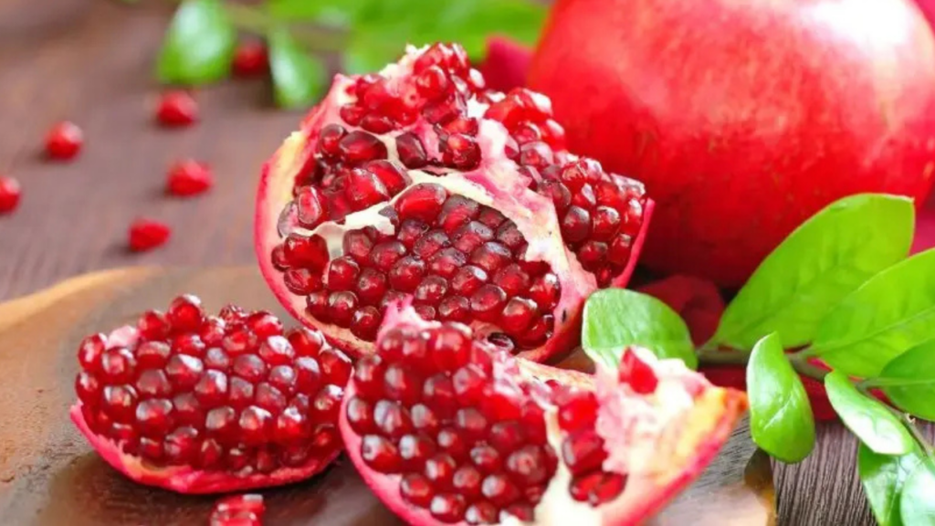 Hypertension Food: हार्वर्ड डॉक्टर का सुझाव, ये 5 फ़ूड आइटम बीपी को नैचुरली करते हैं कम