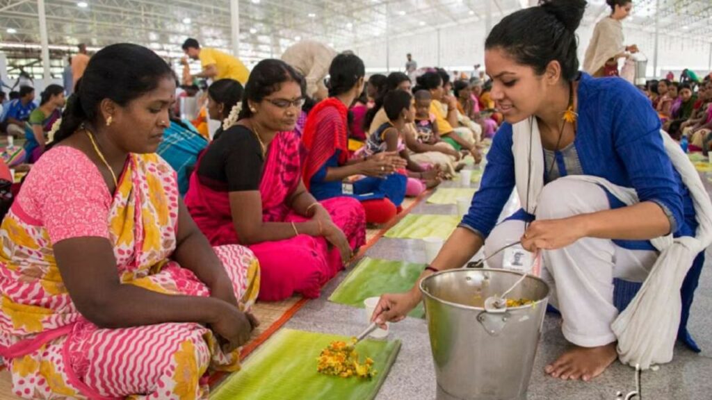   Somvati Amavasya 2025: सोमवती अमावस्या पर इन पांच चीज़ों का दान करेगा पितरों को प्रसन्न 