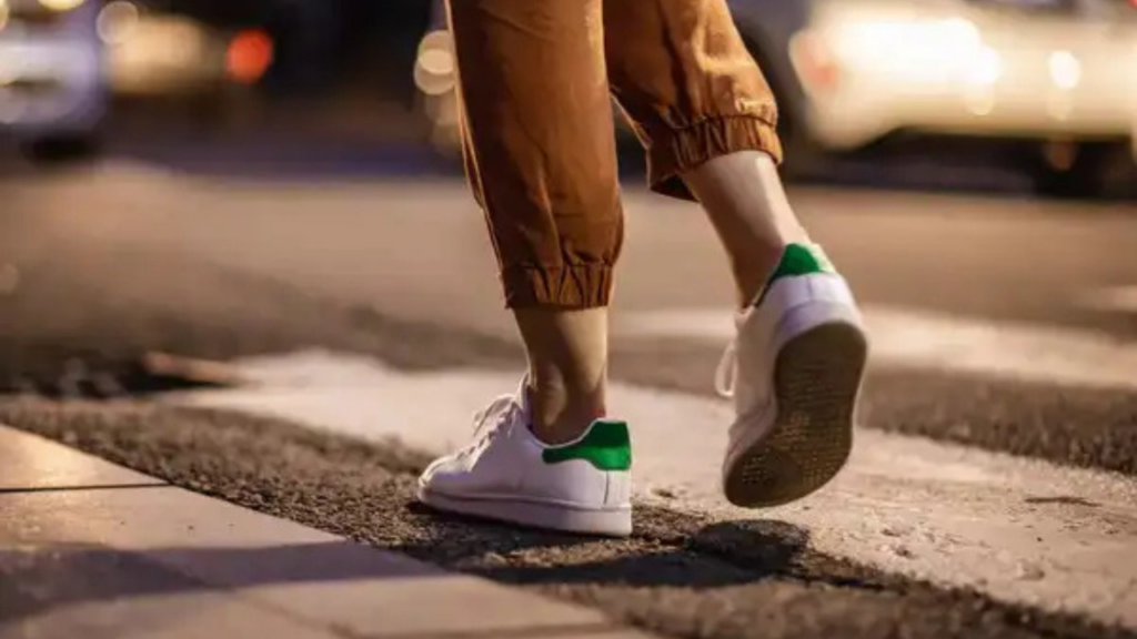 Japanese Walk Benefits: आज कल ट्रेंड में है जैपनीज वॉक, जानें क्यों और क्या हैं इसके फायदे  