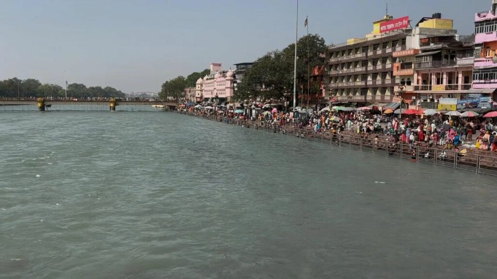 Ganga Saptami 2025: इस दिन हुआ था पृथ्वी पर मां गंगा का पुनर्जन्म, जानें तिथि और महत्व   