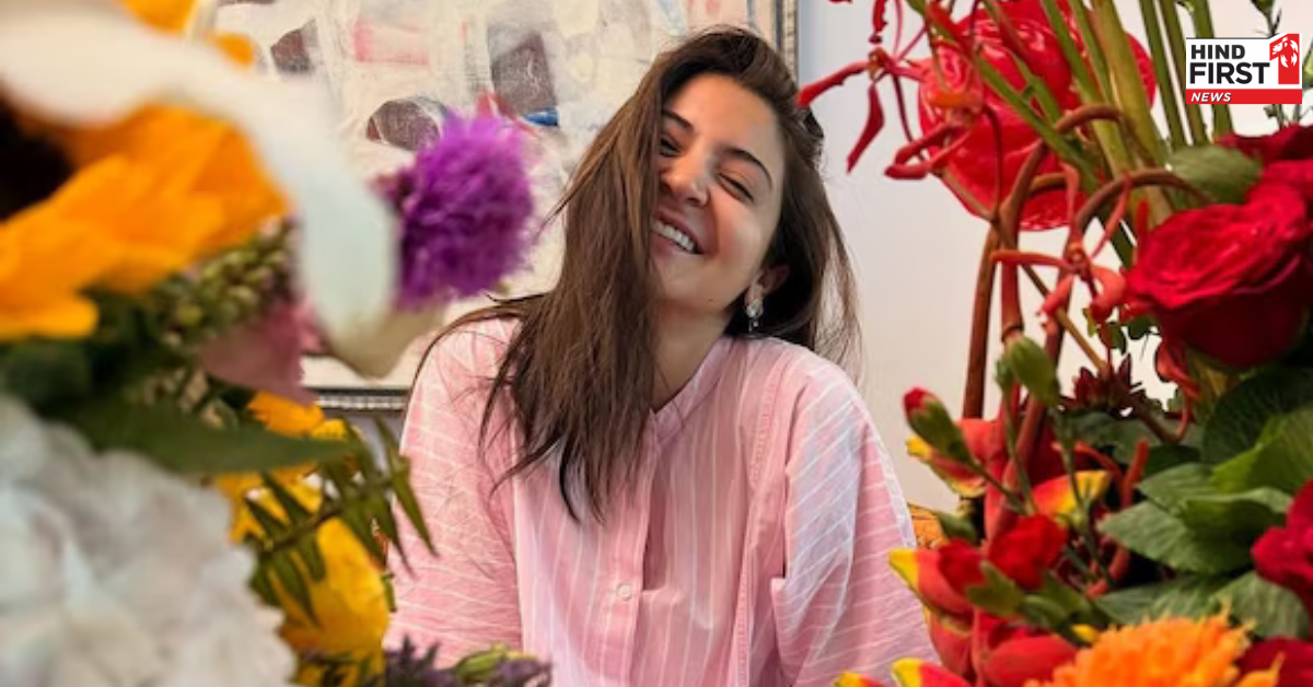 अनुष्का शर्मा ने दिखाई अपने बर्थडे सेलिब्रेशन की झलक, फूलों से घिरी हुई आईं नजर अनुष्का शर्मा ने दिखाई अपने बर्थडे सेलिब्रेशन की झलक, फूलों से घिरी हुई आईं नजर