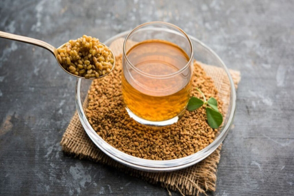 Fenugreek Tea for Weight Loss, Fenugreek Tea Benefits, Fenugreek Tea Side Effects, wajan ghatane ke liye methi ki chai, वजन घटाने के लिए पिएं मेथी की चाय, मेथी की चाय, मेथी की चाय के फायदे, कैसे बनाएं मेथी की चाय, मेथी की चाय के नुकसान, मेथी की चाय कैसे करती है वजन कम    