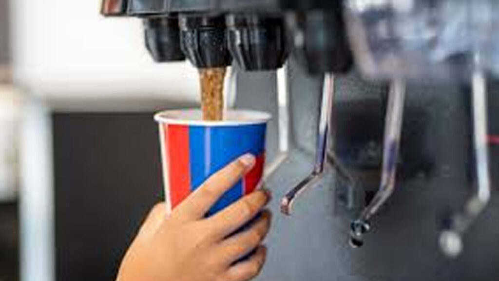 Hydration Tips: गर्मियों में किडनी को रखना है फिट एंड फाइन, आजमाएं ये 5 हाइड्रेशन टिप्स  