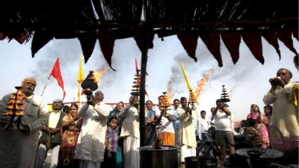 Ganga Dashehra Snan: गंगा दशहरा के दिन घर पर ऐसे करें स्नान