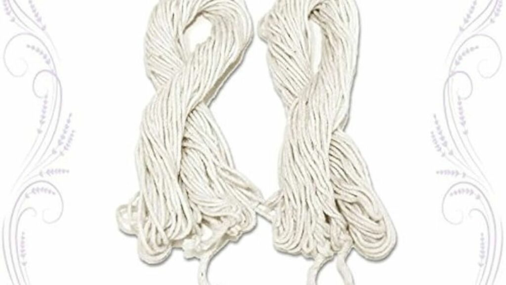   Somvar Ke Upay: सोमवार को शिव जी को चढ़ाएं ये चीज, दूर हटेगी नेगेटिविटी 