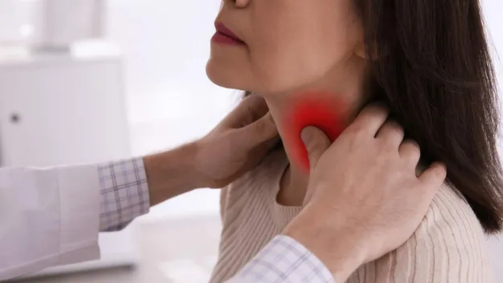 Thyroid Disorder: थायरॉइड के कारण हो सकता है सिरदर्द! जानिए क्यों और क्या है उपचार   