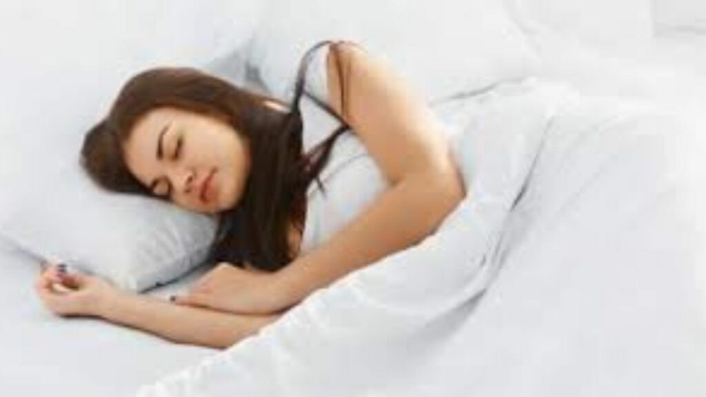   Health Tips: सावधान! क्या आप भी रातभर AC चलाकर सोते है ?जानिए इससे होने वाली बीमारियां 