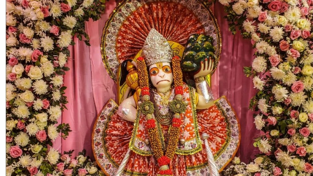     Fourth Bada Mangal 2025: आज चौथे बड़ा मंगल में इन चीजों का दान करने से मिलेगा पुण्य 