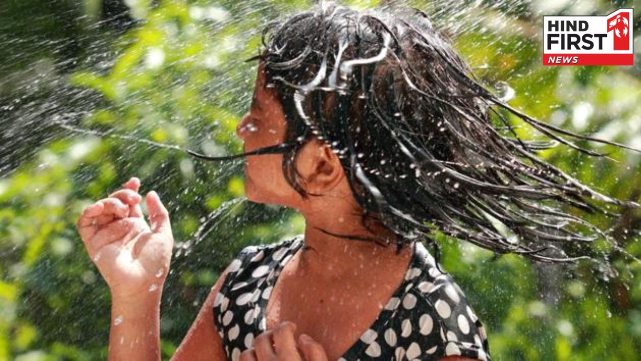 Monsoon Hair Care Tips: बारिश के मौसम में कैसे रखें बालों का ख्याल? देखें टिप्स Monsoon Hair Care Tips: बारिश के मौसम में कैसे रखें बालों का ख्याल? देखें टिप्स
