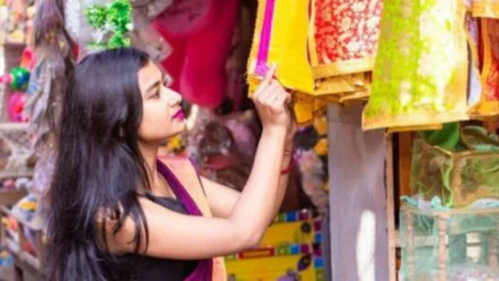     Guruwar Ke Upay: गुरुवार के दिन भूलकर भी ना खरीदें ये 5 सामान, बढ़ेगा दुर्भाग्य 