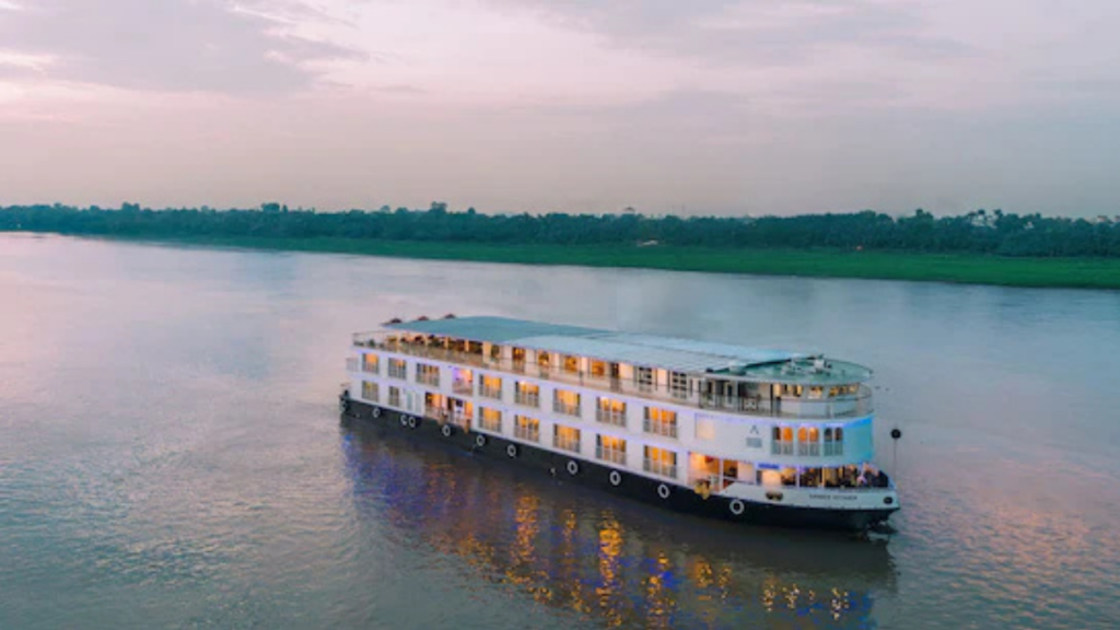 River Cruise Tourism: भारत में नदी क्रूज पर्यटन में वृद्धि, 2027 तक 51 नए सर्किट की योजना