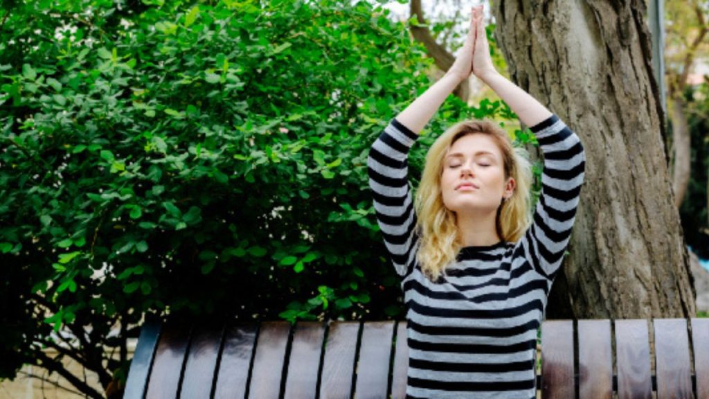 Ecotherapy Benefits: तनाव-डिप्रेशन कम करने का आसान और नेचुरल तरीका है इकोथेरेपी, जानें कैसे?