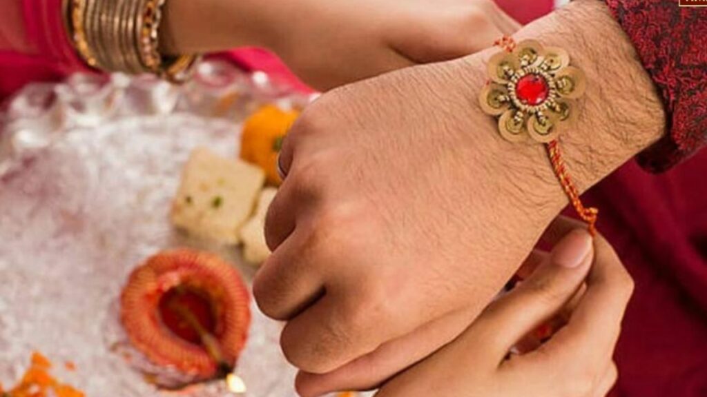   Festivals In August: रक्षाबंधन से लेकर हरतालिका तीज तक, देखें अगस्त के व्रत-त्योहारों की लिस्ट 