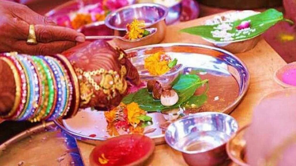   Hariyali Teez Pujan: कल है हरियाली तीज, अखंड सुहाग के लिए ऐसे करें पूजा