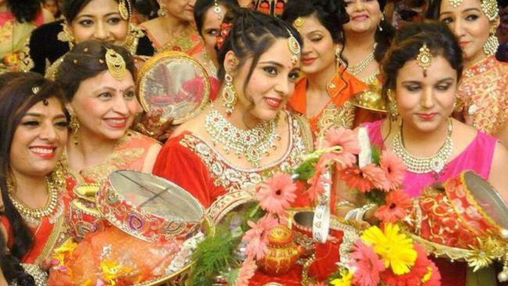   Hariyali Teez Pujan: कल है हरियाली तीज, अखंड सुहाग के लिए ऐसे करें पूजा