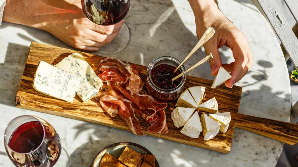 Healthy Lifestyle: रोज़ाना पनीर खाना सेहत के लिए फायदेमंद या नुकसानदायक , जानिए एक्सपर्ट की राय 