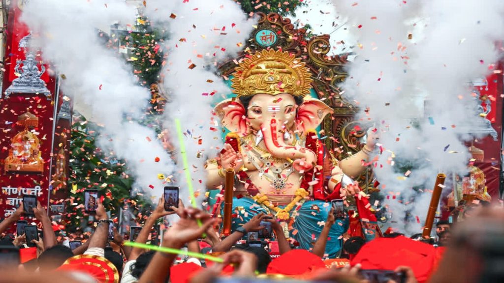 Ganesh Chaturthi 2025: गणेश चतुर्थी आज, बन रहे हैं कई शुभ योग, ज्योतिषाचार्य से जाने पूजन मुहूर्त     
