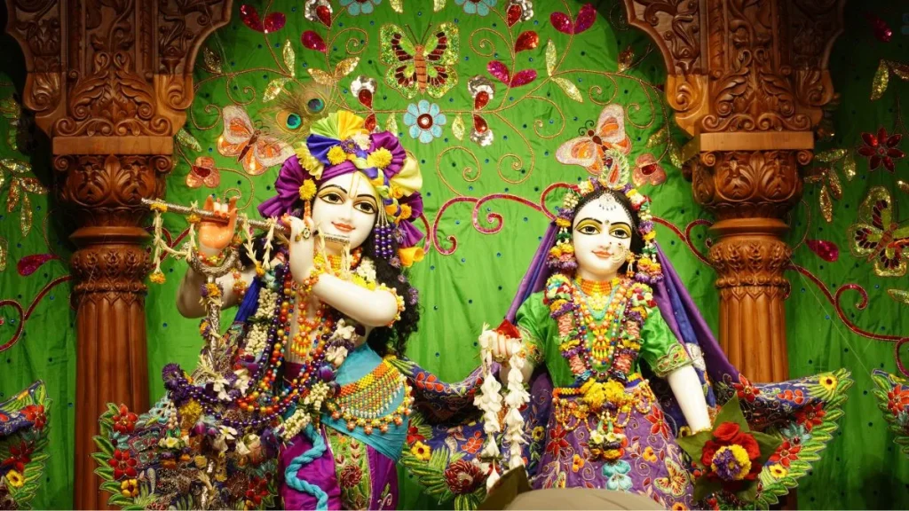 Janmashtami 2025: जन्माष्टमी पर्व के लिए मथुरा-वृंदावन तैयार, जानें मंगला आरती का समय   