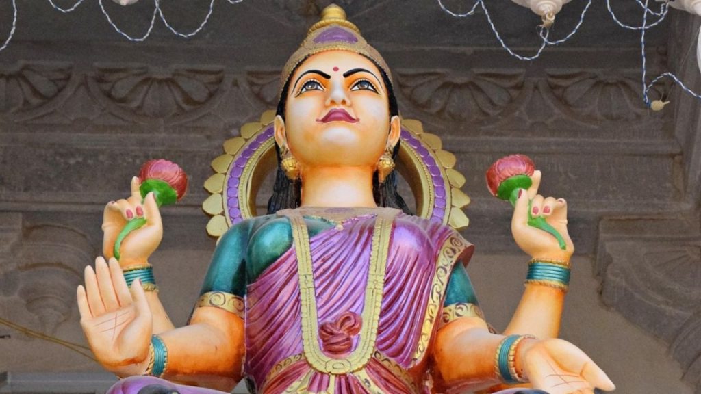 Lalita Saptami 2025: कल है ललिता सप्तमी व्रत, नवविवाहित जोड़ों के लिए खास होता है यह दिन   