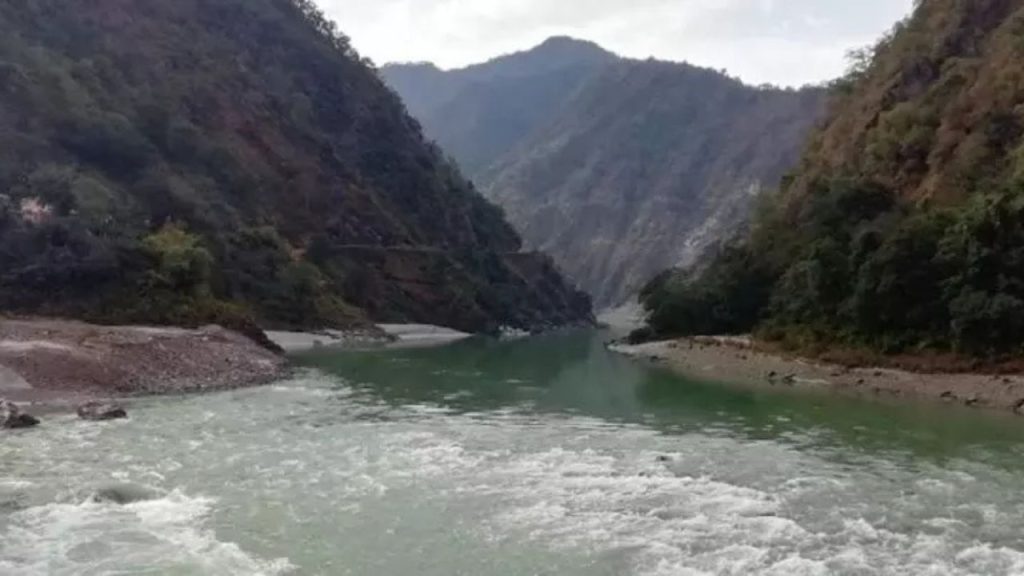 Places to Visit Near Rishikesh: ऋषिकेश के निकट इन पांच जगहों पर जरूर जाएं, यादगार होगा टूर