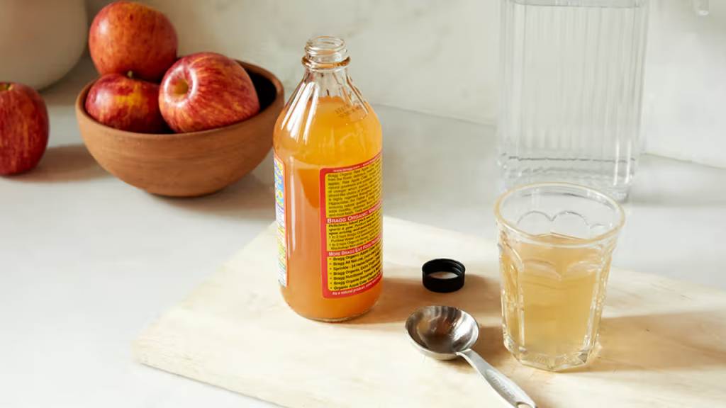 Fatty Liver: फैटी लिवर की समस्या को दूर करने में हेल्पफुल है एप्पल साइडर विनेगर, जानें कैसे