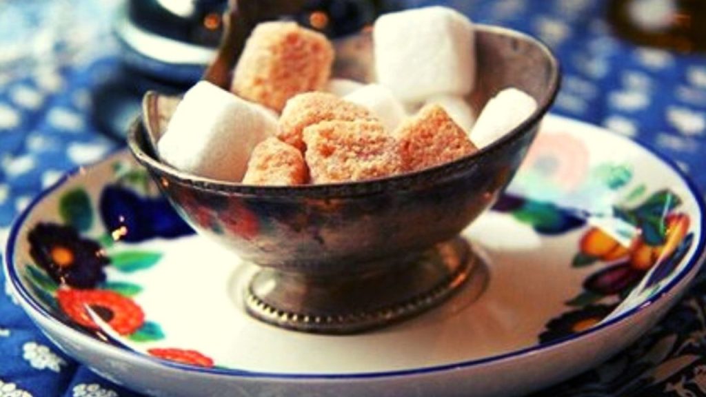 Artificial Sweeteners: आर्टिफिशियल स्वीटनर खाना आज से ही कर दें बंद वरना हो जाएंगे बहुत बीमार