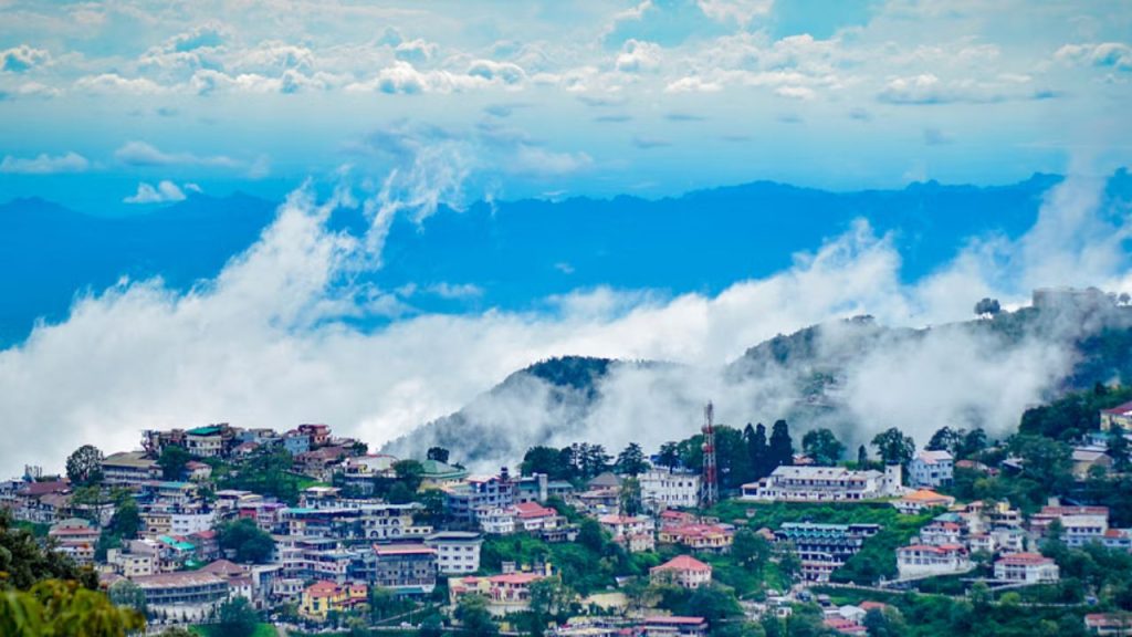 Uttarakhand in August: अगस्त में उत्तराखंड के इन पांच जगहों पर जरूर घूमें, होगी शनदार मेमोरी     